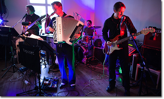 Kaposet live photo with Arto Lehtiniemi, Aapo Kankaala, Samuli Jokinen, and Samu Haapajoki