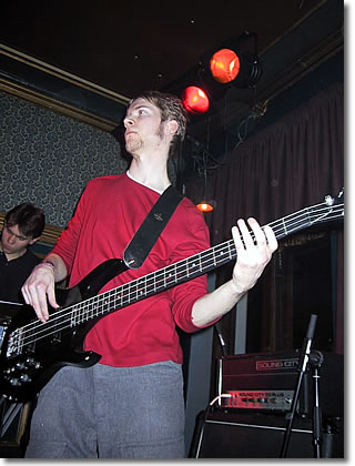 Kelkka performing live