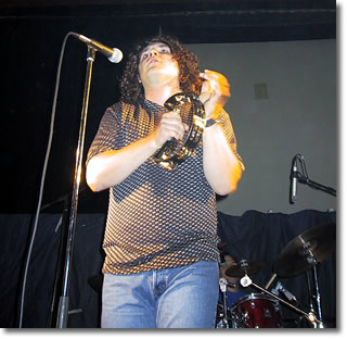 Kelkka performing live