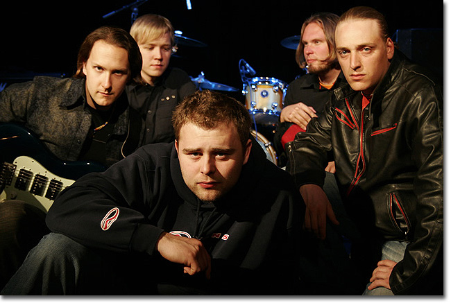 Pland promotional photo with Arto Lehtiniemi, Gareth Evans, Timka Sepp�nen, Samuli Jokinen, and Joni Andersson